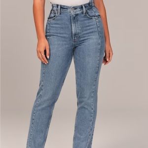 Abercrombie and Fitch 90s straight jeans